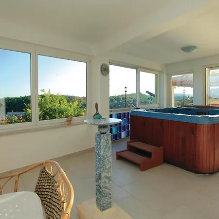 Pet Friendly In 別荘 Čara