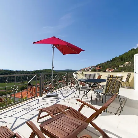 Gorgeous In With Outdoor Swimming Pool Holiday home