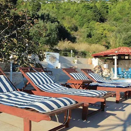 Gorgeous In With Outdoor Swimming Pool Holiday home *