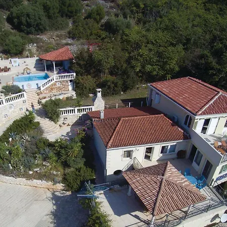 Gorgeous In With Outdoor Swimming Pool Holiday home Cara